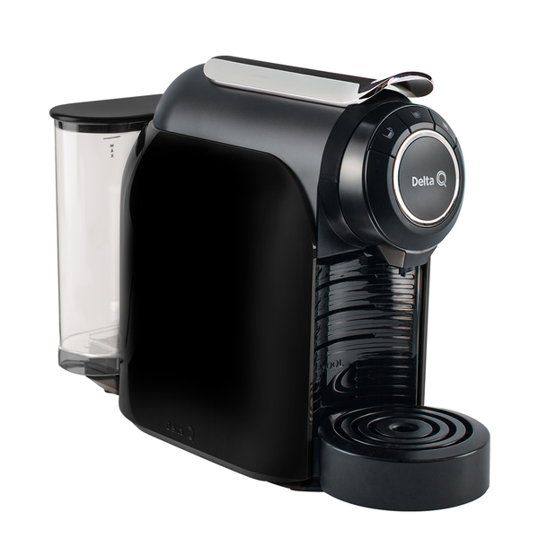 Lado izquierdo de la cafetera Qool evolution Negra